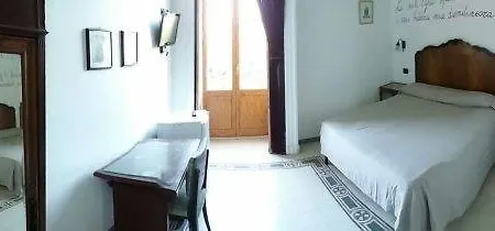Palazzo Giaraca סירקוזה