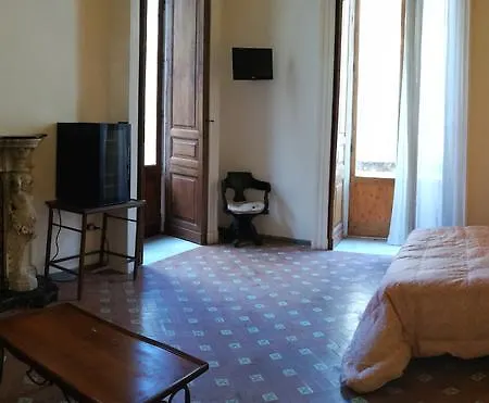Palazzo Giaraca מלון